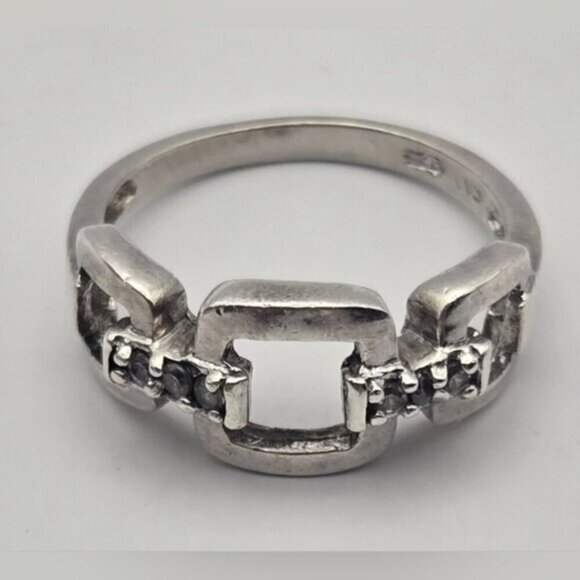 Sterling Silver Square Link with Crystal Gemstones Ring - Picture 4 of 12